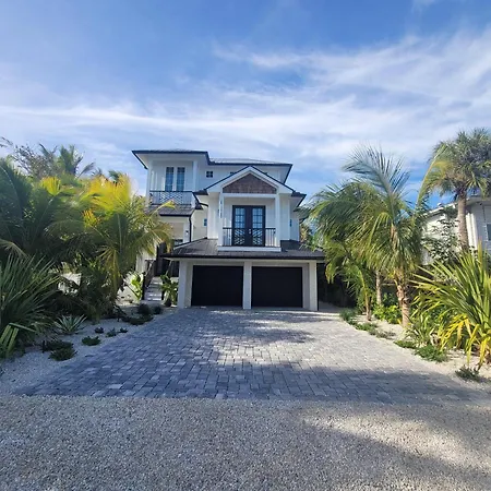 Villa Boundless Waves